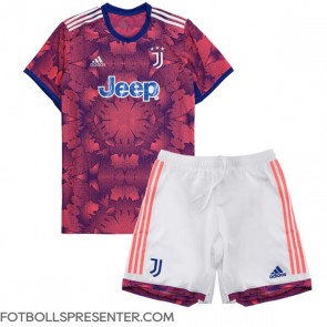 Juventus Tredje tröja Barn 2022-23 Kortärmad (+ korta byxor)